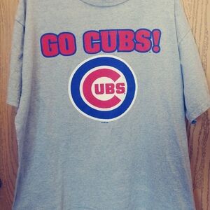 Go cubs  chicago t shirt VTG Mens size XL (2003